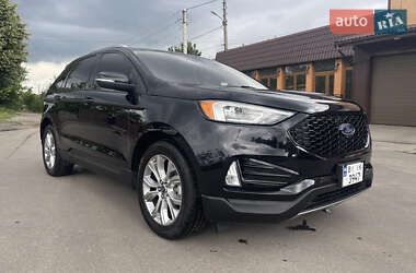 Внедорожник / Кроссовер Ford Edge 2019 в 