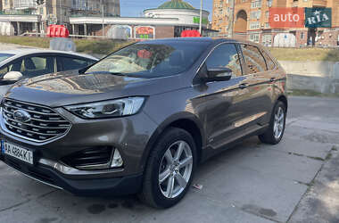 Внедорожник / Кроссовер Ford Edge 2019 в 