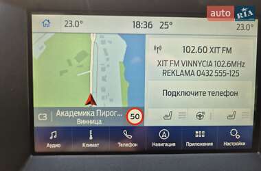 Внедорожник / Кроссовер Ford Edge 2018 в 