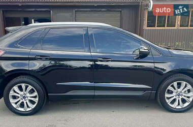 Внедорожник / Кроссовер Ford Edge 2019 в 