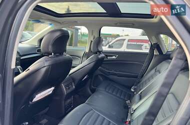Внедорожник / Кроссовер Ford Edge 2016 в 