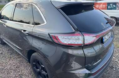 Внедорожник / Кроссовер Ford Edge 2016 в 