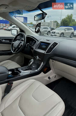 Внедорожник / Кроссовер Ford Edge 2017 в 