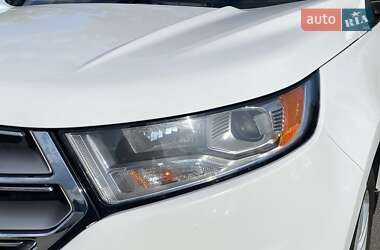Внедорожник / Кроссовер Ford Edge 2017 в 
