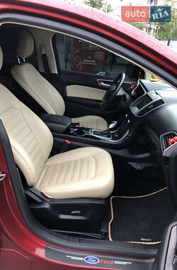 Внедорожник / Кроссовер Ford Edge 2015 в 