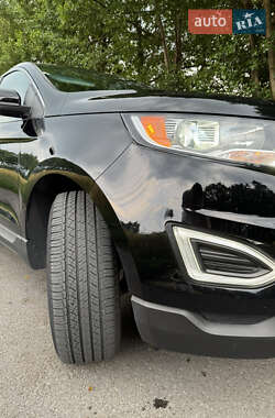 Внедорожник / Кроссовер Ford Edge 2018 в 