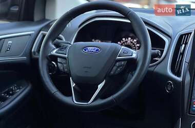 Внедорожник / Кроссовер Ford Edge 2021 в 