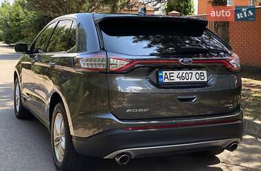Внедорожник / Кроссовер Ford Edge 2015 в 
