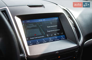 Внедорожник / Кроссовер Ford Edge 2016 в 