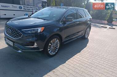 Внедорожник / Кроссовер Ford Edge 2022 в 