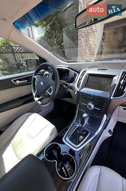 Внедорожник / Кроссовер Ford Edge 2016 в 