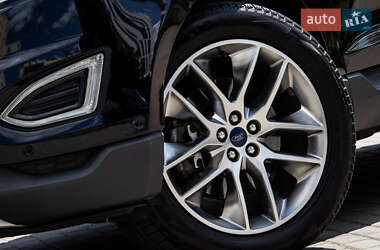 Внедорожник / Кроссовер Ford Edge 2016 в 