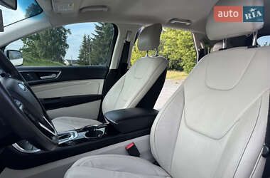 Внедорожник / Кроссовер Ford Edge 2015 в 