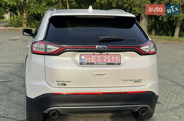 Внедорожник / Кроссовер Ford Edge 2015 в 