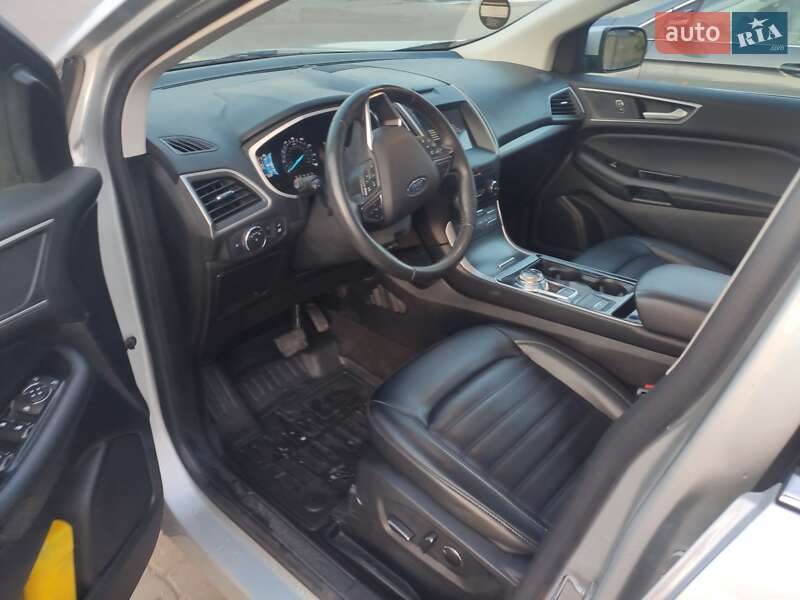 Внедорожник / Кроссовер Ford Edge 2019 в Сарнах