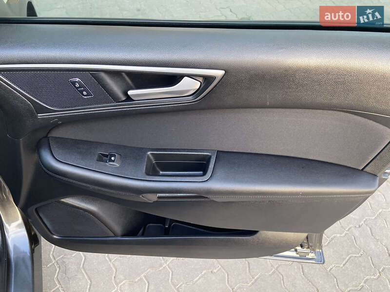 Внедорожник / Кроссовер Ford Edge 2016 в Владимире
