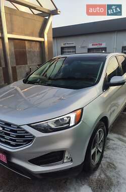 Внедорожник / Кроссовер Ford Edge 2019 в 
