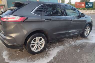 Внедорожник / Кроссовер Ford Edge 2019 в 
