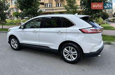 Внедорожник / Кроссовер Ford Edge 2019 в 