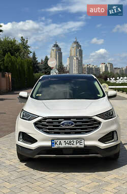 Внедорожник / Кроссовер Ford Edge 2019 в 