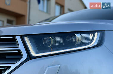 Внедорожник / Кроссовер Ford Edge 2017 в 