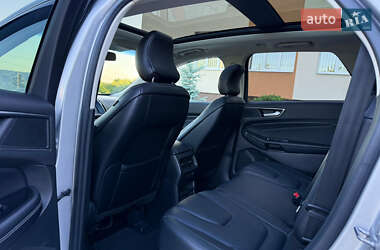 Внедорожник / Кроссовер Ford Edge 2017 в 