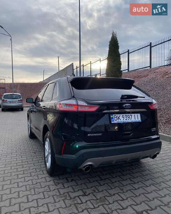 Внедорожник / Кроссовер Ford Edge 2019 в Киеве