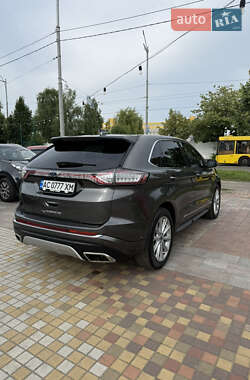 Внедорожник / Кроссовер Ford Edge 2016 в 