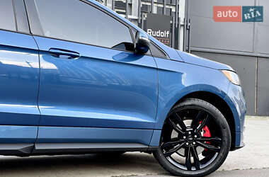 Внедорожник / Кроссовер Ford Edge 2019 в 