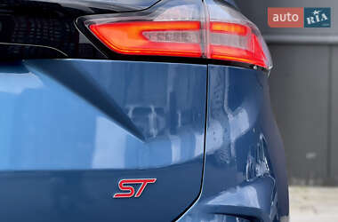 Внедорожник / Кроссовер Ford Edge 2019 в 