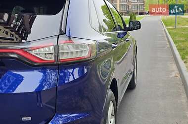 Внедорожник / Кроссовер Ford Edge 2015 в 