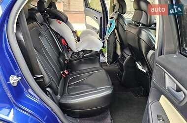 Внедорожник / Кроссовер Ford Edge 2015 в 