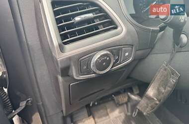 Позашляховик / Кросовер Ford Edge 2023 в 
