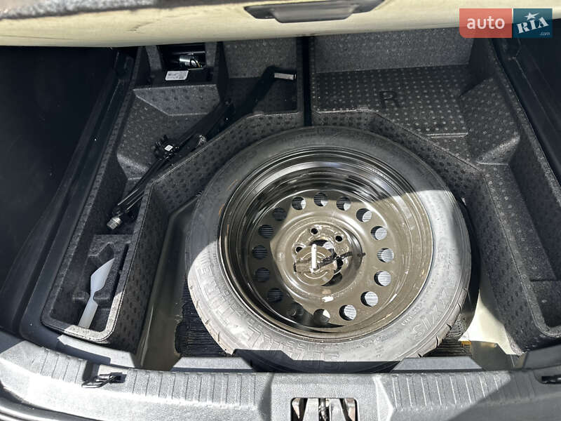 Внедорожник / Кроссовер Ford Edge 2019 в Ивано-Франковске