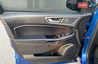 Внедорожник / Кроссовер Ford Edge 2018 в 