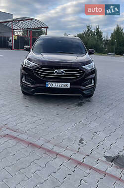 Внедорожник / Кроссовер Ford Edge 2019 в 