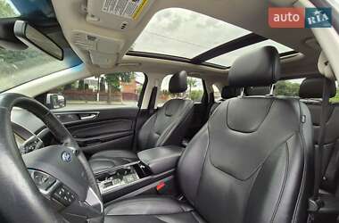 Внедорожник / Кроссовер Ford Edge 2019 в 