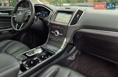 Внедорожник / Кроссовер Ford Edge 2019 в 