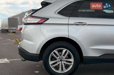 Внедорожник / Кроссовер Ford Edge 2017 в 