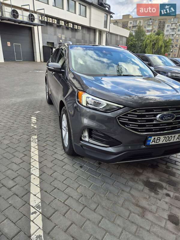 Внедорожник / Кроссовер Ford Edge 2020 в 