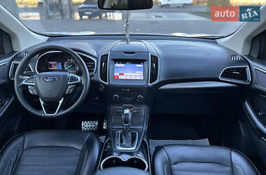 Внедорожник / Кроссовер Ford Edge 2016 в 