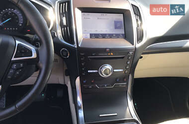Внедорожник / Кроссовер Ford Edge 2019 в 