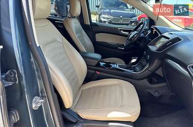 Внедорожник / Кроссовер Ford Edge 2016 в 