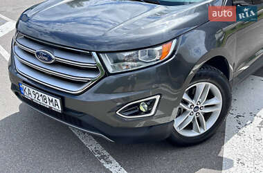 Внедорожник / Кроссовер Ford Edge 2018 в 