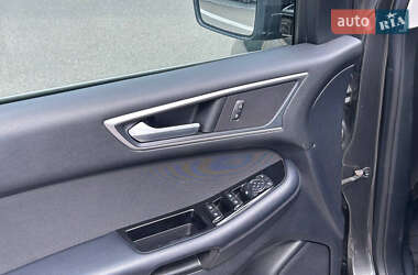 Внедорожник / Кроссовер Ford Edge 2018 в 