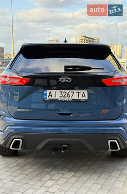 Внедорожник / Кроссовер Ford Edge 2019 в 