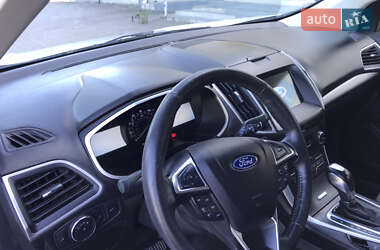 Внедорожник / Кроссовер Ford Edge 2018 в 