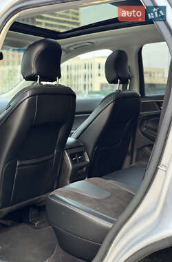 Внедорожник / Кроссовер Ford Edge 2015 в 