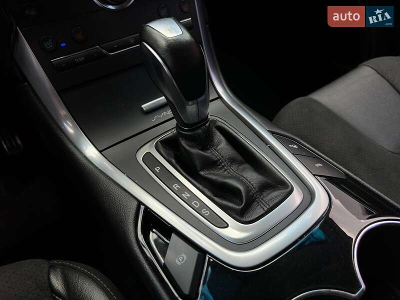 Позашляховик / Кросовер Ford Edge 2015 в Києві