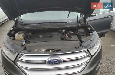 Внедорожник / Кроссовер Ford Edge 2016 в 